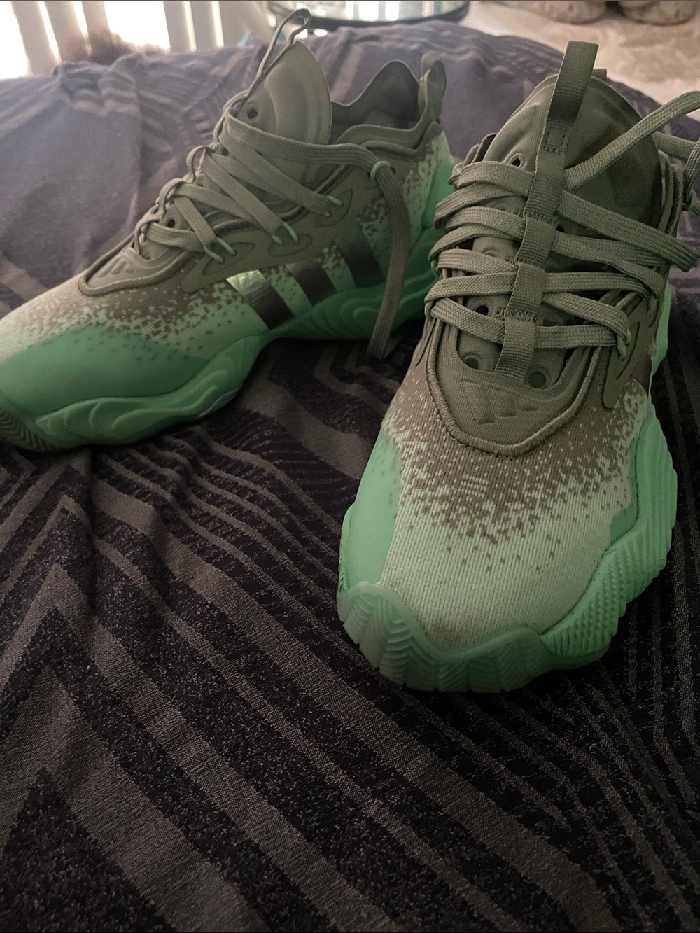 Green Gradient Athletic Sneakers